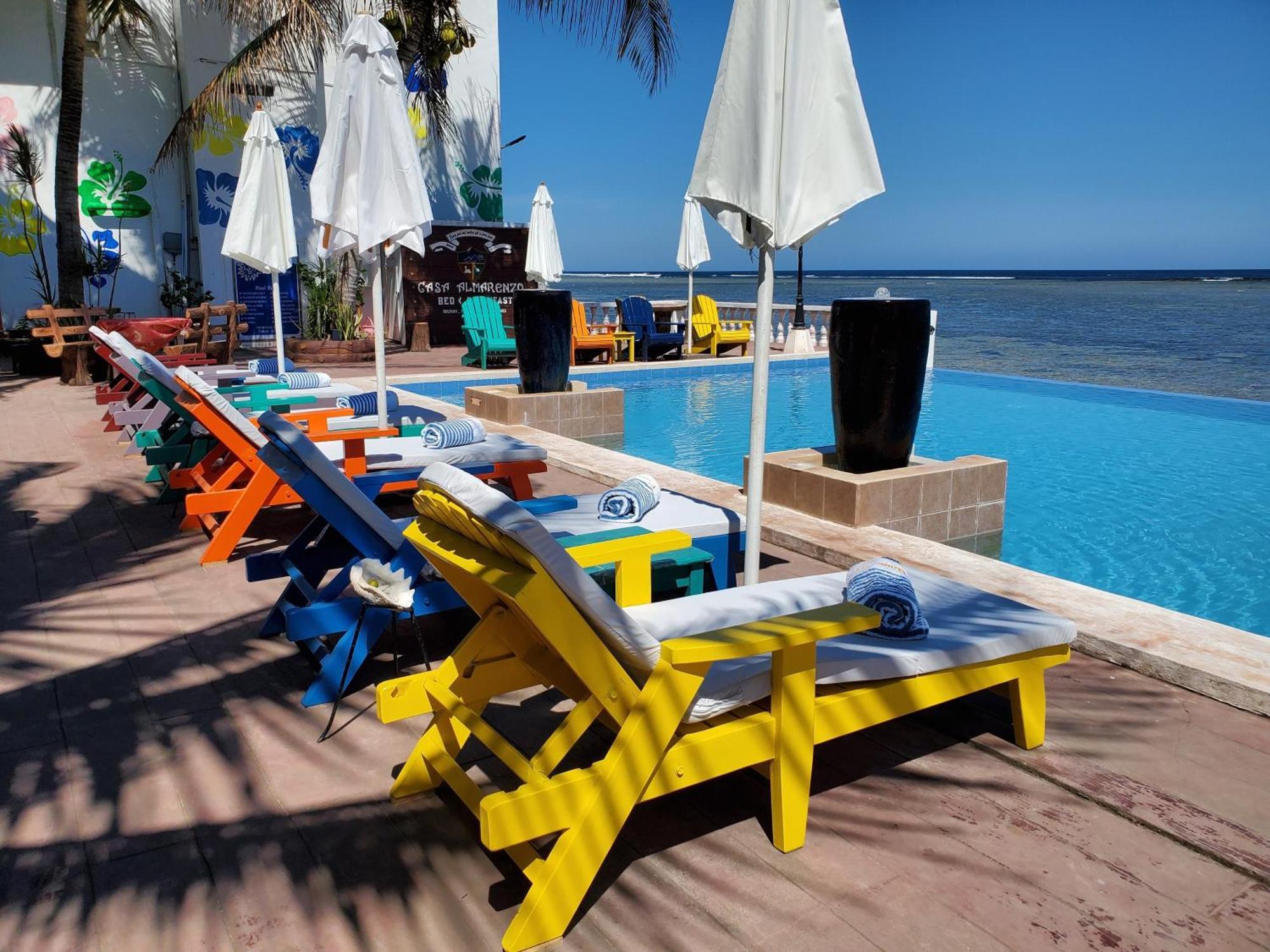 Casa Almarenzo Bed & Breakfast Bolinao Exteriör bild