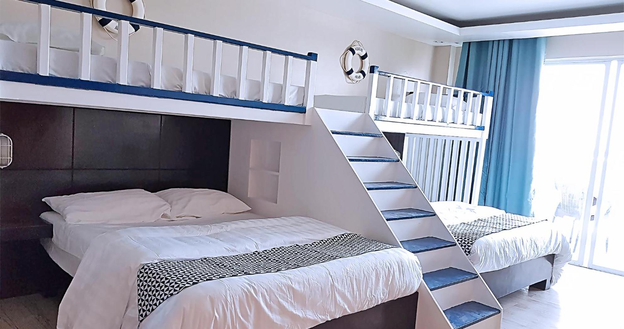 Casa Almarenzo Bed & Breakfast Bolinao Exteriör bild