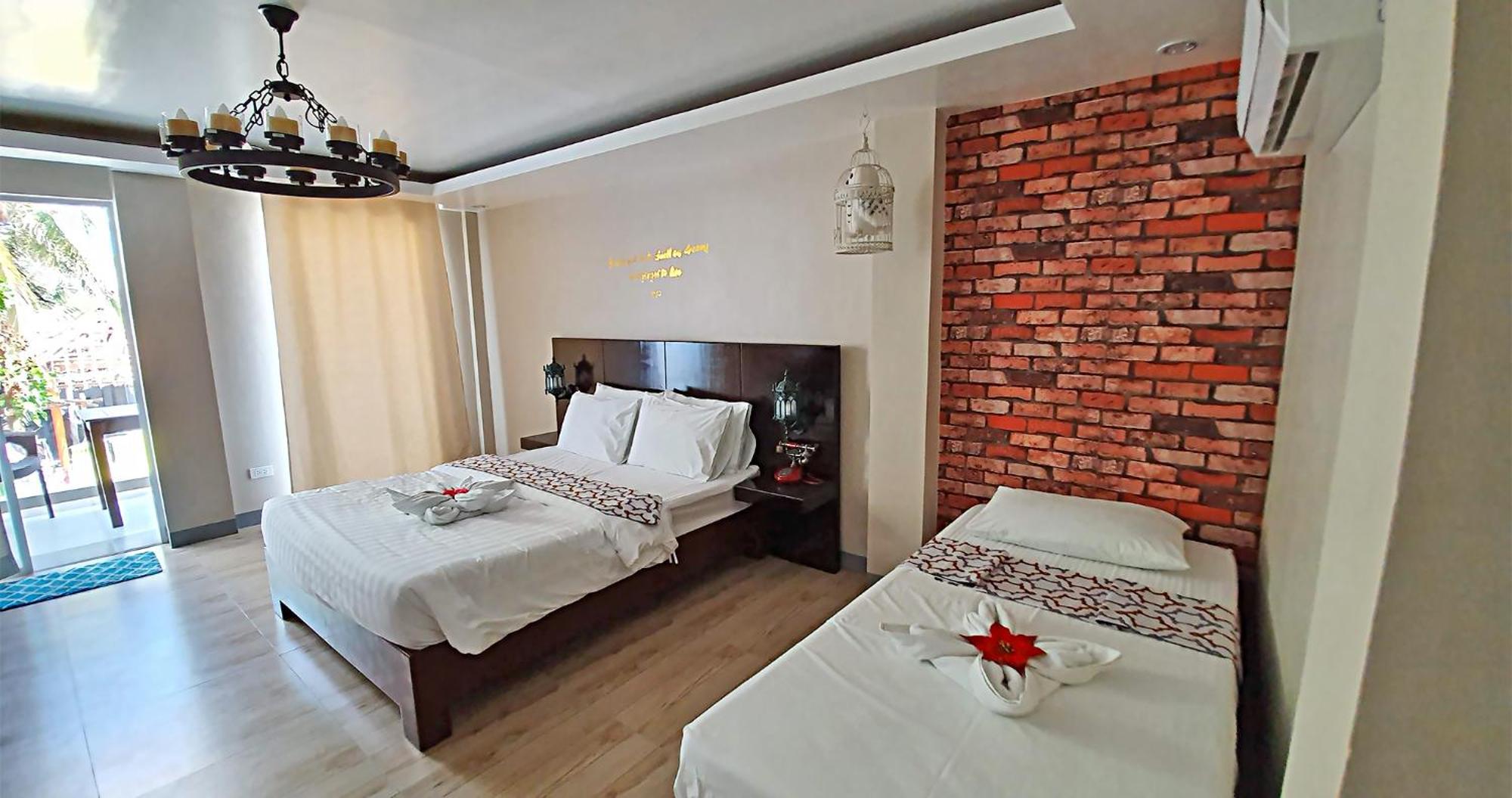 Casa Almarenzo Bed & Breakfast Bolinao Exteriör bild