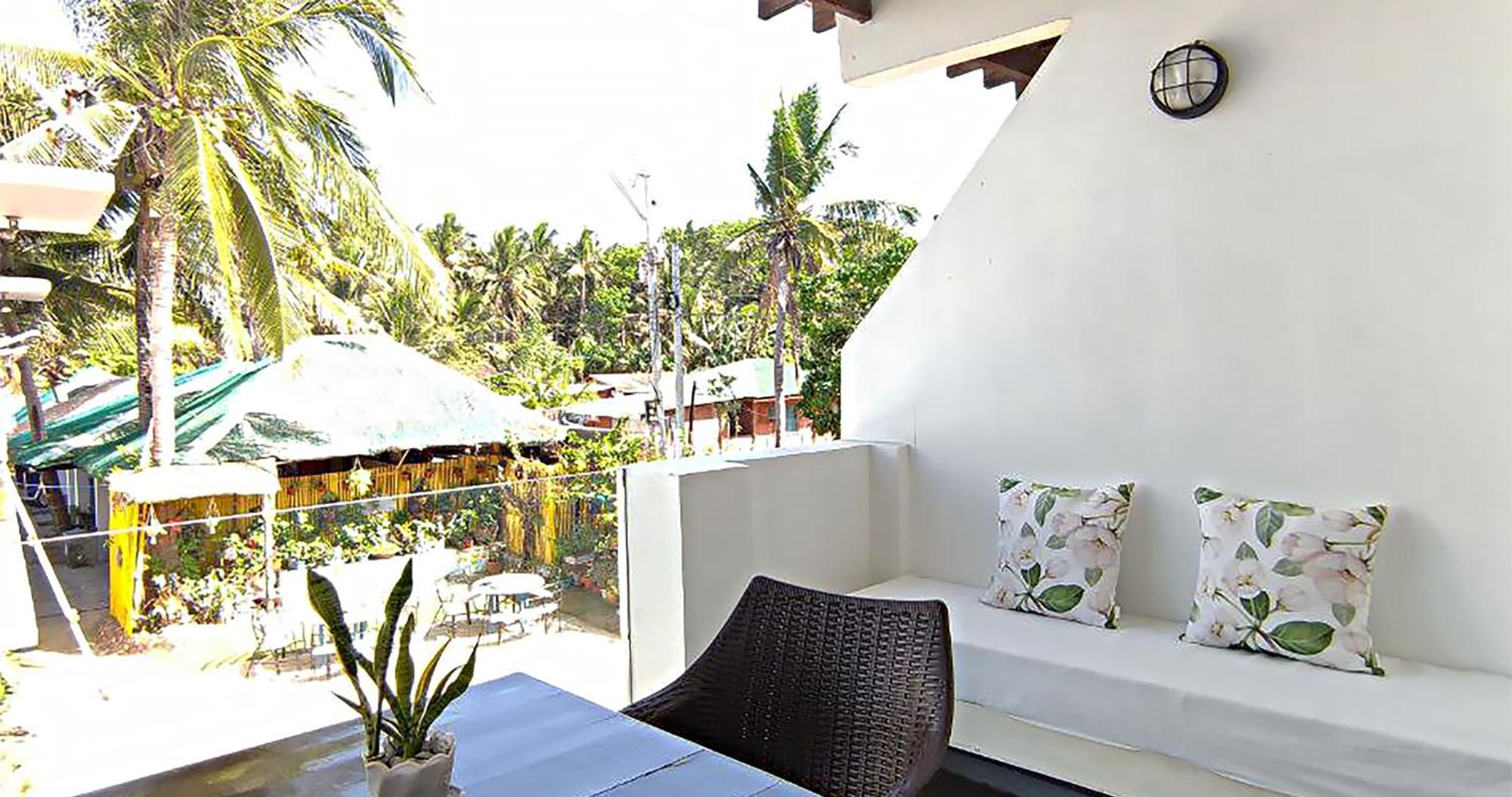 Casa Almarenzo Bed & Breakfast Bolinao Exteriör bild