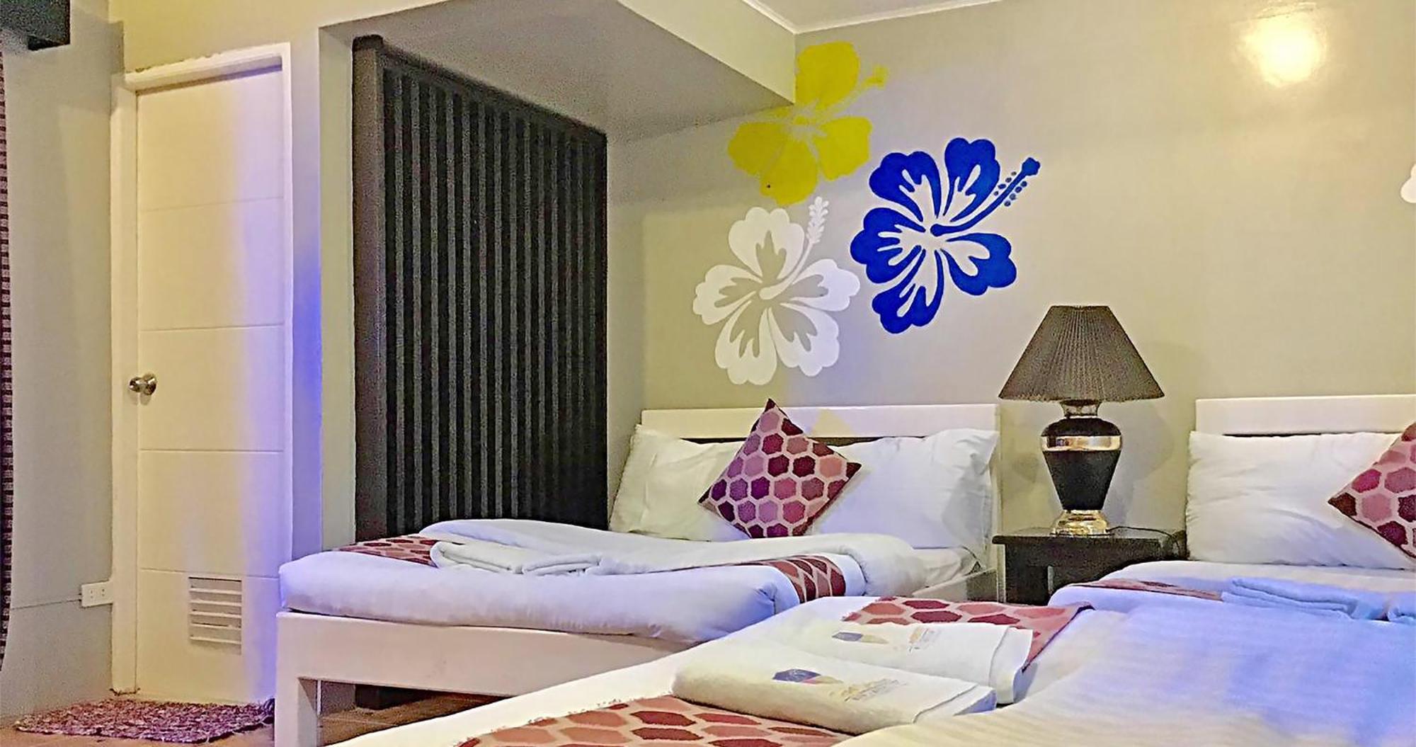 Casa Almarenzo Bed & Breakfast Bolinao Exteriör bild